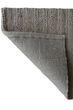 Sand With Chain Pattern Flat Weave Rug