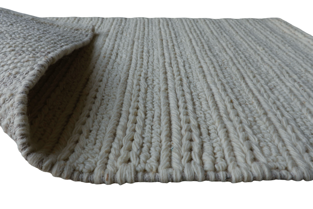 White With Chain Pattern Flat Weave Rug