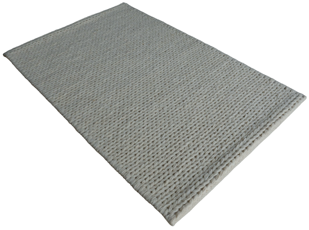 White With Chain Pattern Flat Weave Rug