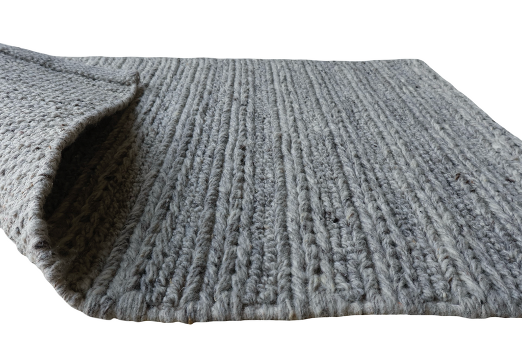 Grey With Chain Pattern Flat Weave Rug