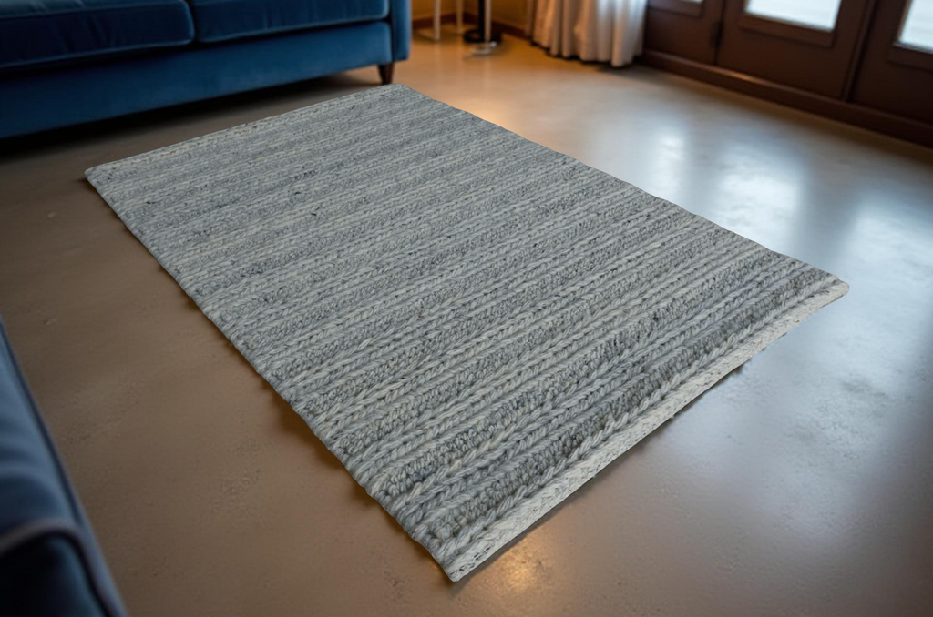 Silver With Chain Pattern Flat Weave Rug